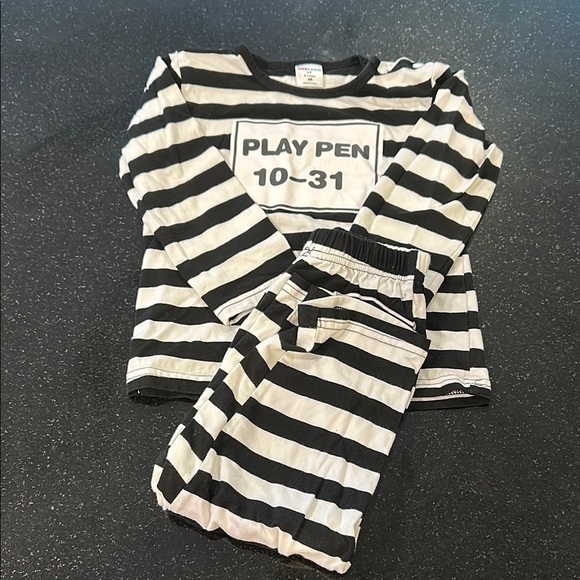 Kids 3T Halloween Pajama Bundle - Skeleton and Striped Kids Pajama Set - Picture 2 of 9